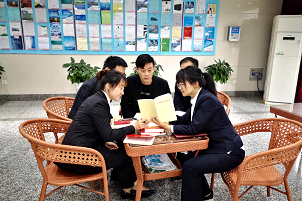 义安经开区“五个一”推进党史学习教育走深走实.png