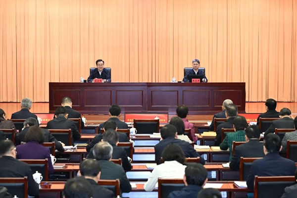 政绩观 读书班-安徽日报.jpg